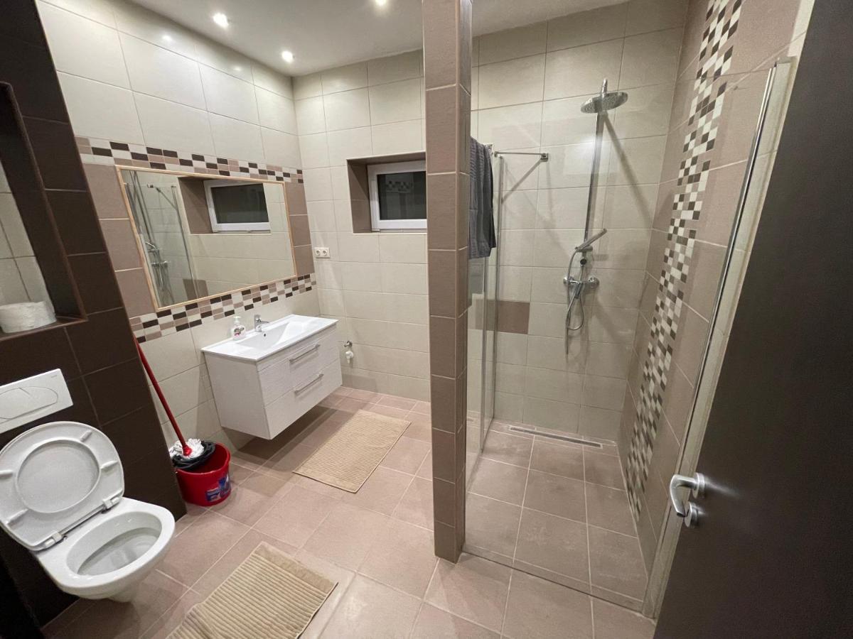 Malibu Apartman & Jacuzzi ميسكولك المظهر الخارجي الصورة