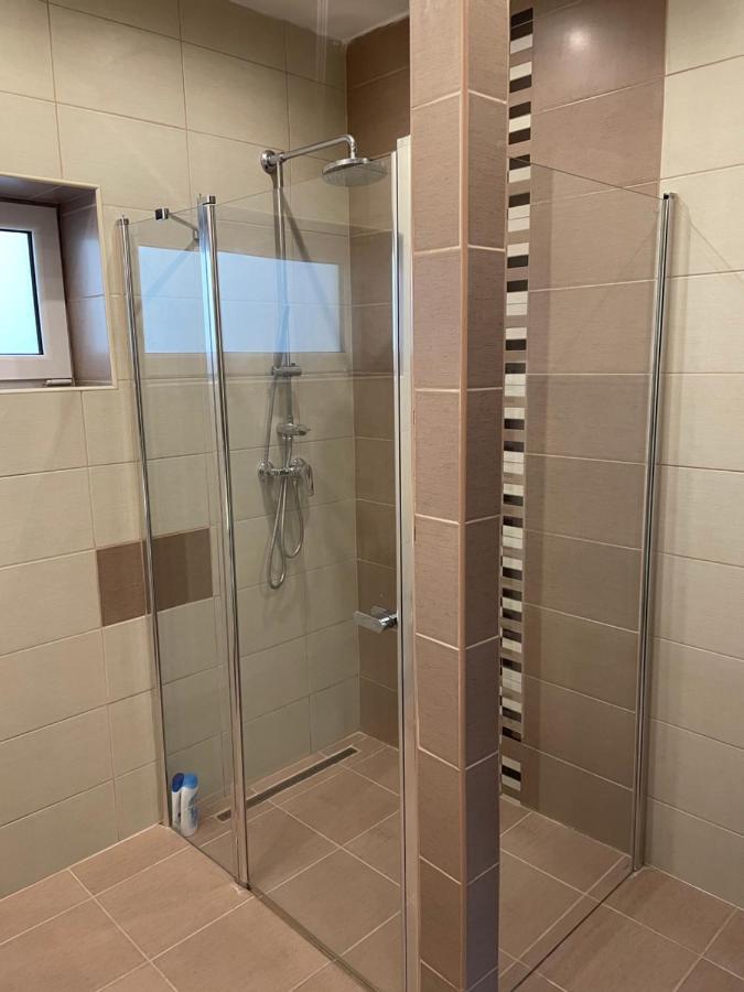 Malibu Apartman & Jacuzzi ميسكولك المظهر الخارجي الصورة