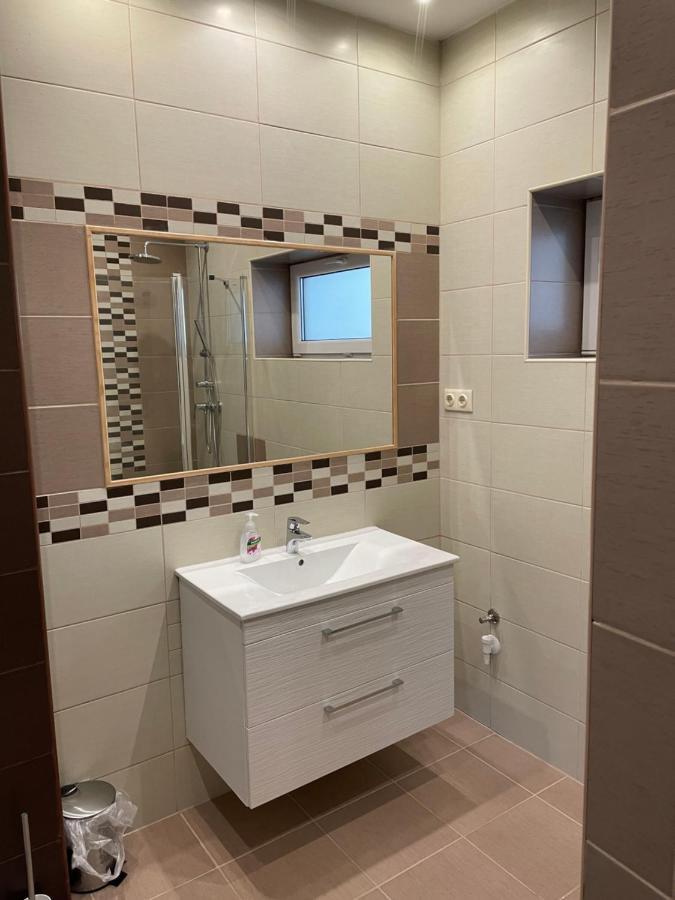 Malibu Apartman & Jacuzzi ميسكولك المظهر الخارجي الصورة